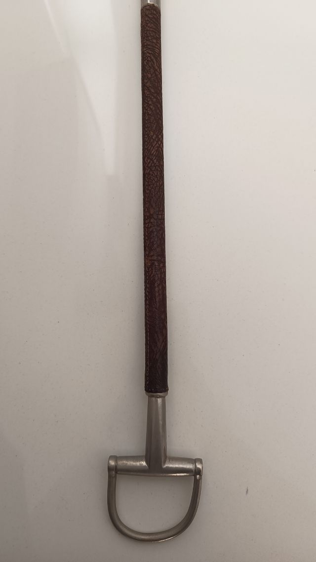 Calzascarpe in metallo e pelle con molla