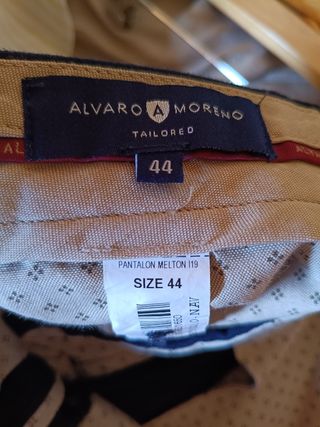 Pantalón chino Álvaro Moreno  excelente calidade