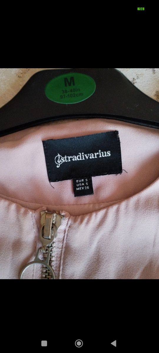 Chaqueta Stradivarius rosa palo