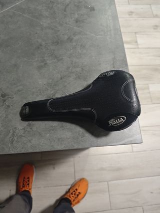 Sillín Bici Selle Italia Negro