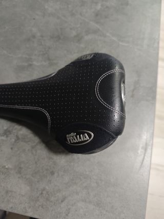 Sillín Bici Selle Italia Negro