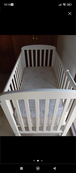 Cuna de madera blanca nueva