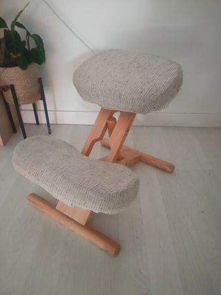 Silla ergonómica de madera y tela