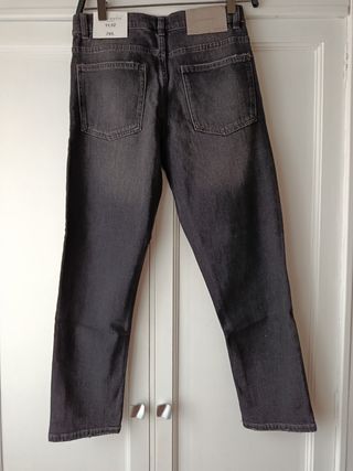 Vaquero Zara niño negro talla 11-12 años
