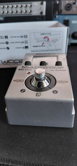 Pedal Guitarra Zoom MS-50G Multistomp