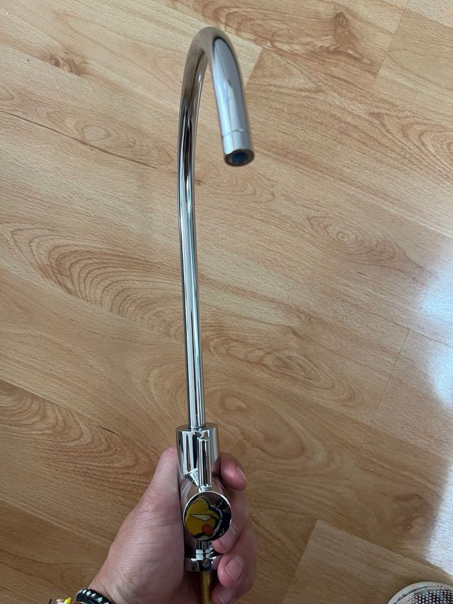 Rubinetto per acqua filtrato in metallo-plastica