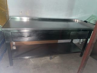 Mesa de trabajo de acero inoxidable