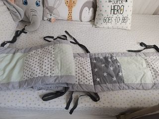 Protector de cuna estrellas