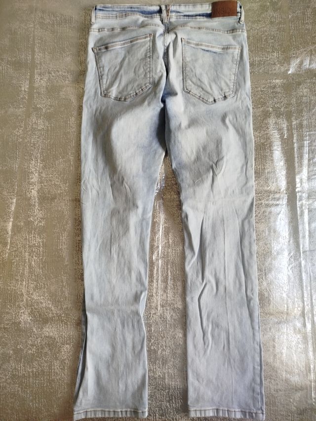 Pantalón vaquero chico azul claro