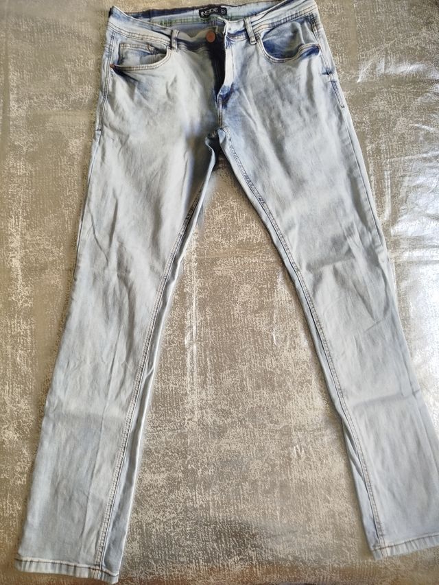 Pantalón vaquero chico azul claro