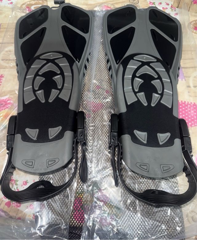 Pinne da snorkeling regolabili