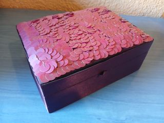 Caja de joyas con espejo