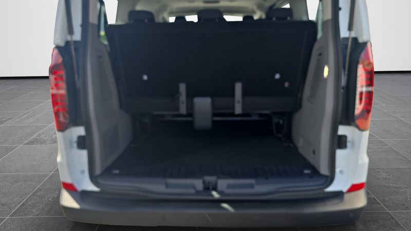 Volkswagen Caravelle 2025, foto 9