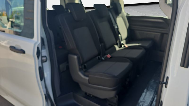 Volkswagen Caravelle 2025, foto 12