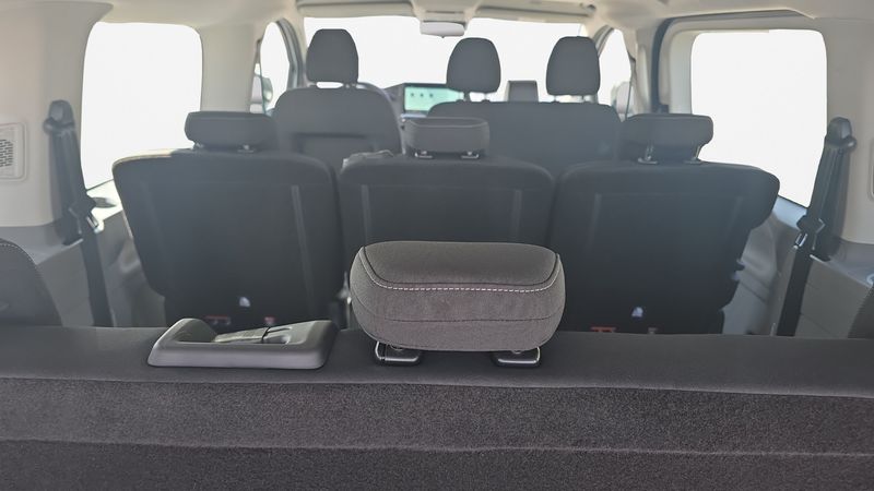 Volkswagen Caravelle 2025, foto 18