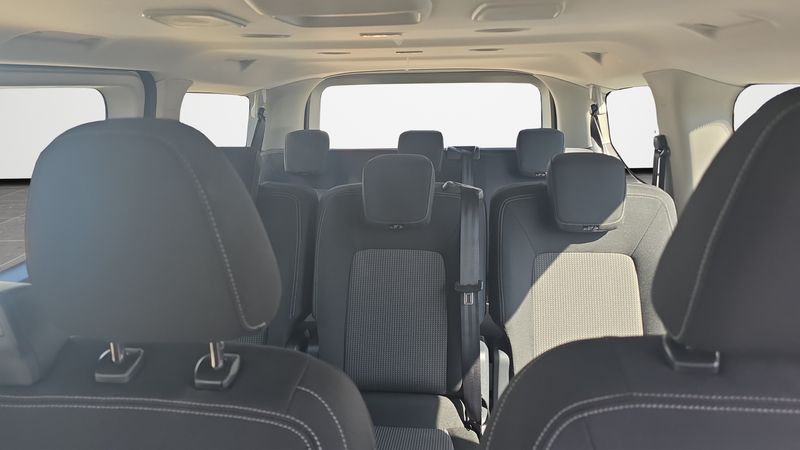 Volkswagen Caravelle 2025, foto 19