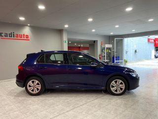 Volkswagen Golf 2021