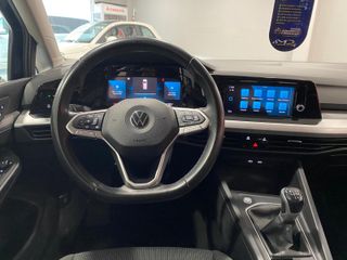 Volkswagen Golf 2021