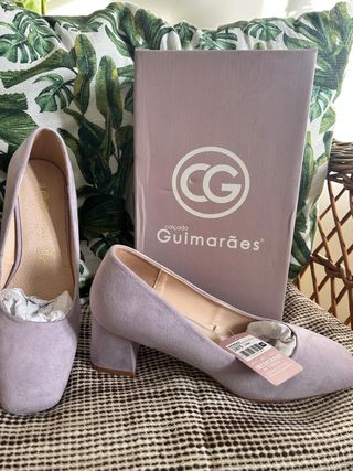 Zapatos GUIMARÃES morados talla 39 sin usar