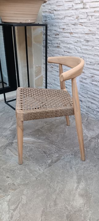 Silla Sklum Madera Teka y Yute