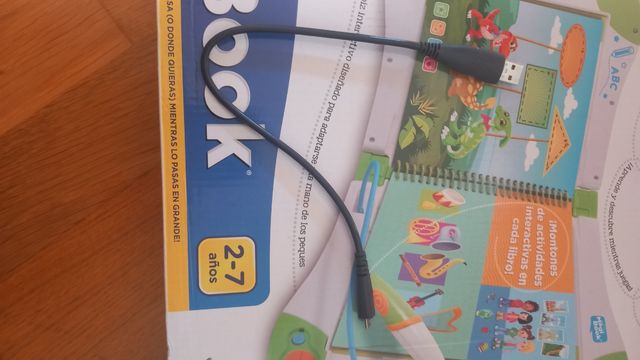 Libro Interactivo VTech MagiBook con 9 libros