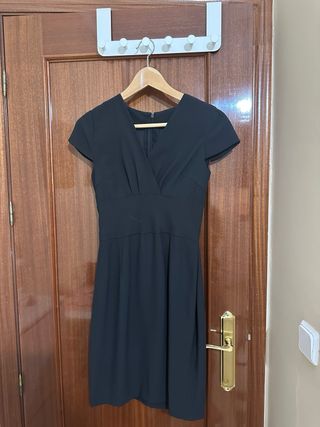 Conjunto chaqueta y vestido negro