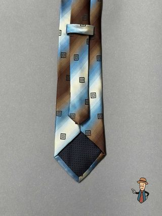 Corbata degradada azul y marrón
