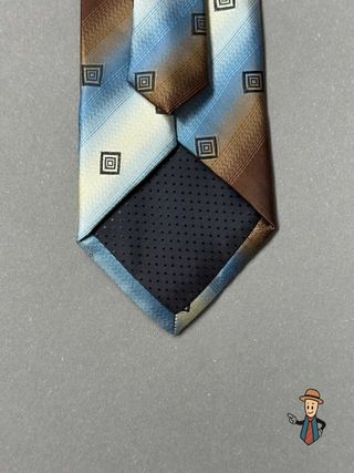 Corbata degradada azul y marrón