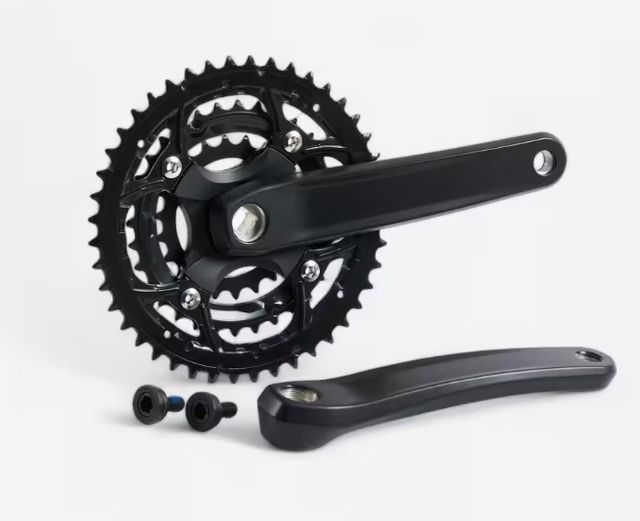 Se cambian platos, bielas y eje pedalier.