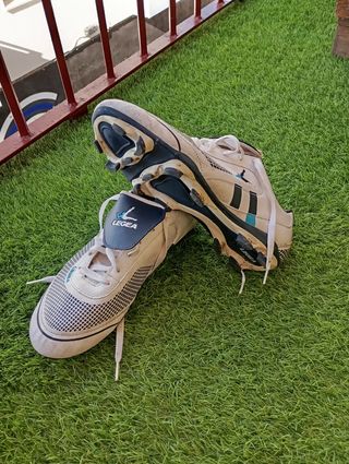 Botas de fútbol LEGEA n°43/44
