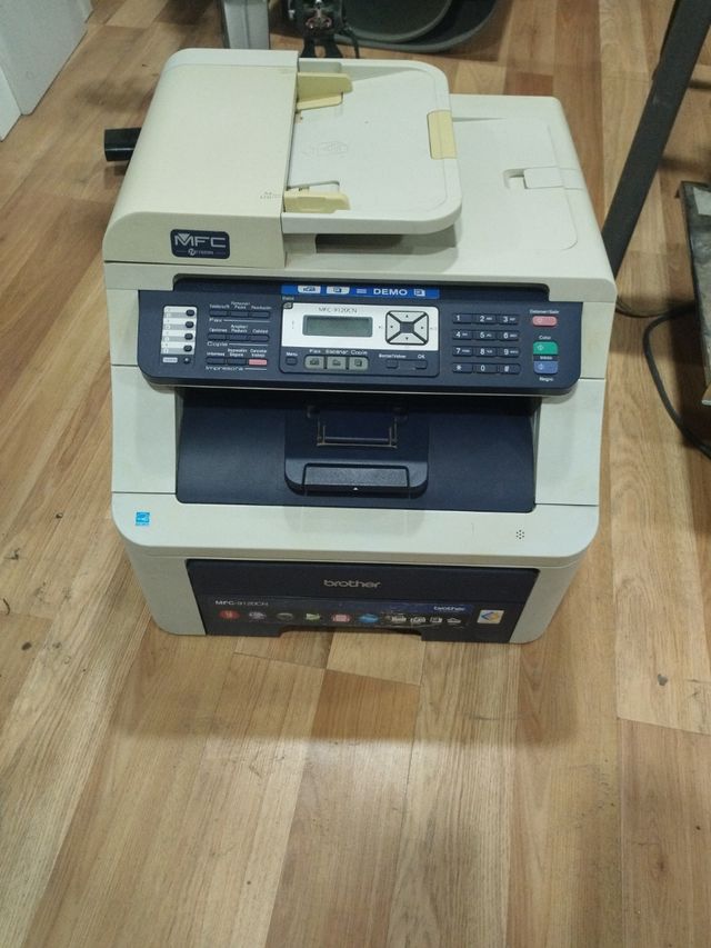 Impresora Brother MFC-9120CN Multifunción
