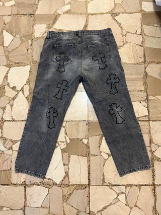 Ottima vestibilità, in perfette condizioni.