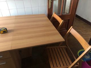 Mesa plegable de madera