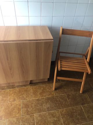 Mesa plegable de madera