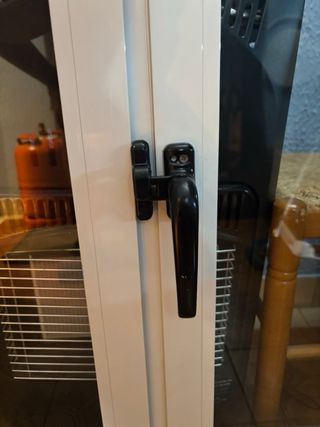 Ventana abatible aluminio 40x20