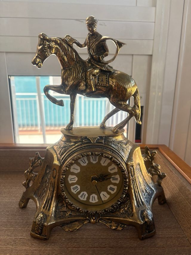 Reloj de sobremesa bronce figura ecuestre