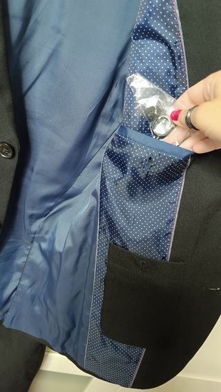 Traje entallado chico negro Talla xs