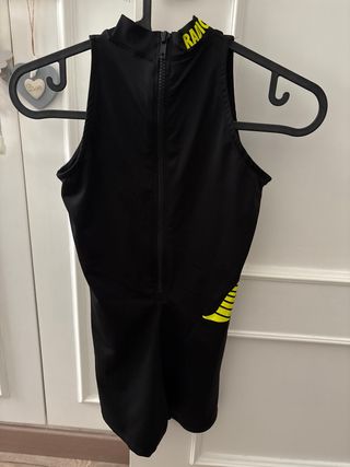 Mono corto patinaje Axel talla 10-12