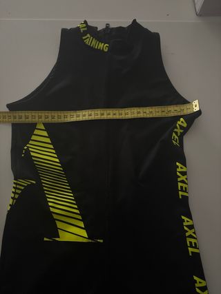 Mono corto patinaje Axel talla 10-12