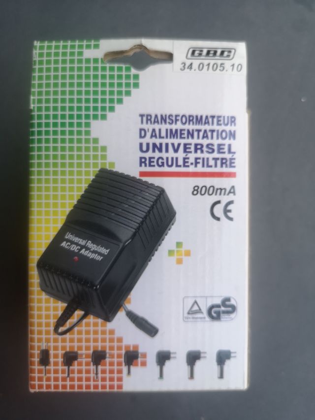 Alimentatore GBC Universal Regulated AC/DC 800mA