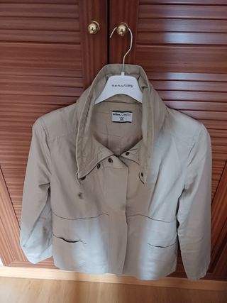 Chaqueta beige Lefties Talla M. Mujer 