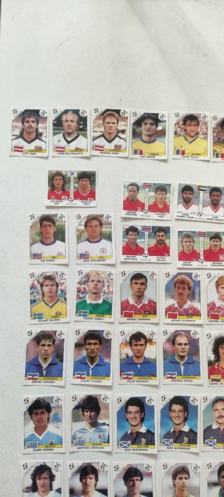 68 Cromos Panini mundial Italia 90, MARADONA. 
