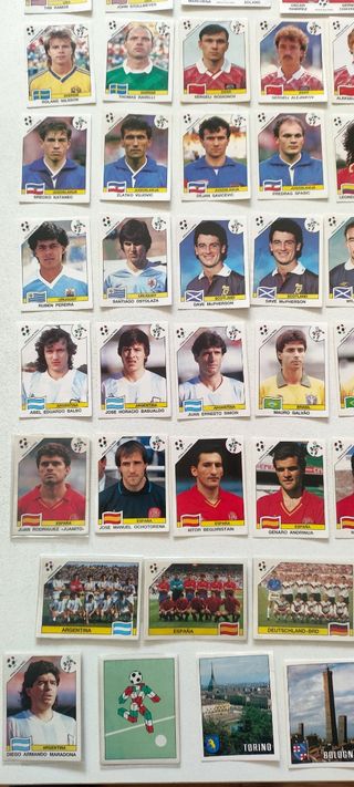 68 Cromos Panini mundial Italia 90, MARADONA. 