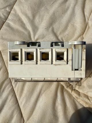 HAGER HA405 INTERRUTTORE DI INTERRUZIONE CARICO