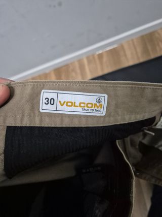 Lote 2 Pantalones Volcom T30 Gris y Khaki