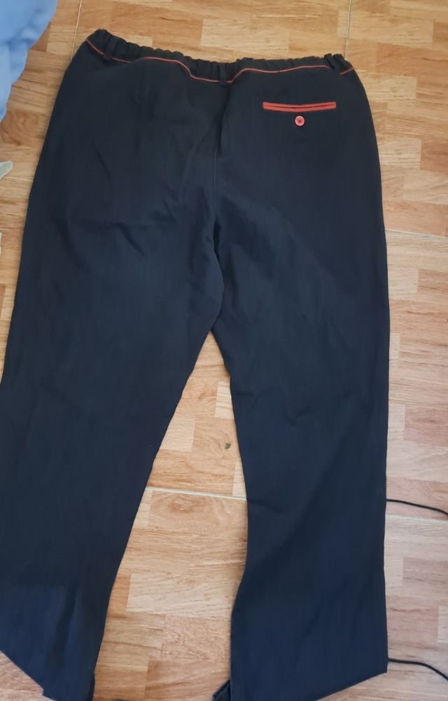 Pantalón Salesianos Talla 48
