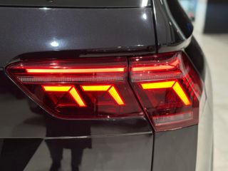 Volkswagen Tiguan R-LINE 2.0 150CV
