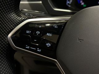 Volkswagen Tiguan R-LINE 2.0 150CV