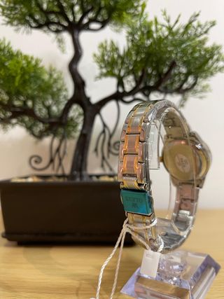 Reloj OLEVS Cuarzo Dorado y Plateado