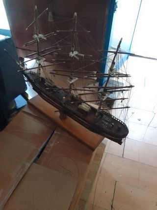 Maqueta de barco de madera. 66x47cm